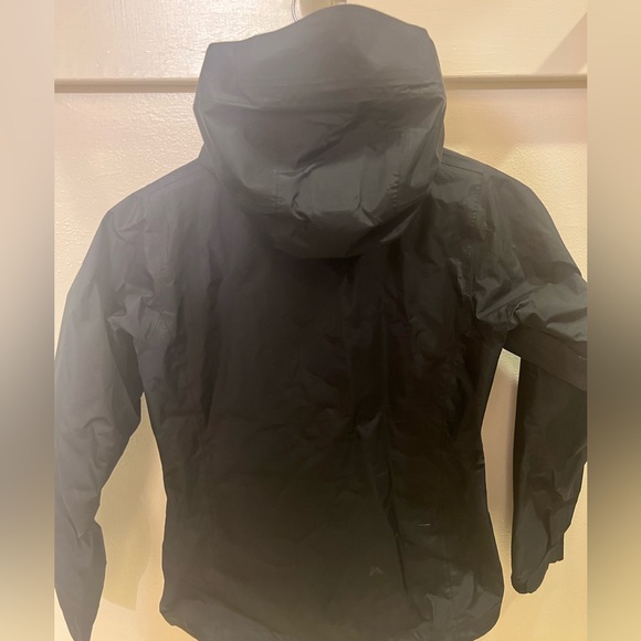 Patagonia Black Ski & Snow Jacket - Picture 2 of 3